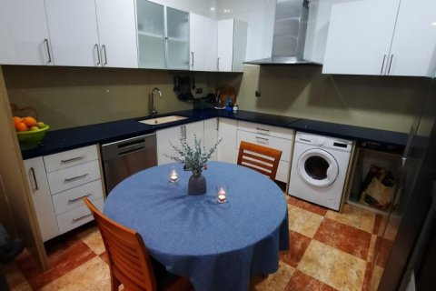 6 bedrooms Properties in Hoa Son, Vietnam No. 84896 3