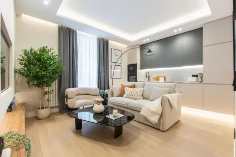 3 dormitorios Apartment en Madrid, Spain No. 99176