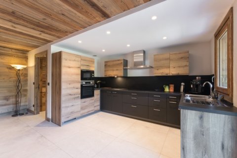 5 bedrooms Apartment in Les Allues, France No. 99648 7