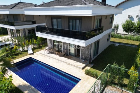 4 bedrooms Villa in Tan Xuan, Vietnam No. 89440 7