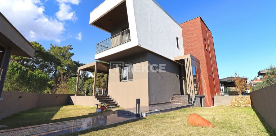 4 dormitorios Villa en Dosemealti, Turkey No. 74619
