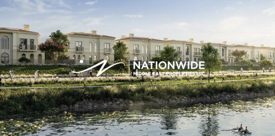 2 bedrooms Townhouse in Abu Dhabi, UAE No. 89019