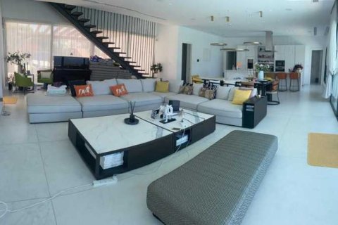 Вилла с 4 спальнями в Пейя, Кипр №84407 6