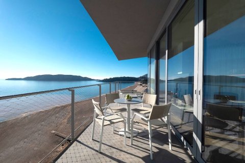 1 bedroom Apartment in Budva, Montenegro No. 104732 1
