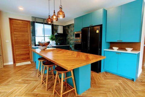 6 bedrooms House in Chiang Mai, Thailand No. 97729 3