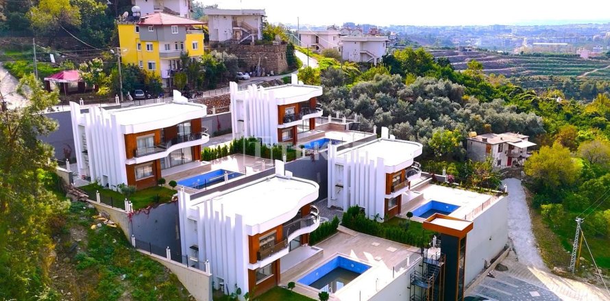 4 bedrooms Villa in Alanya, Turkey No. 20380