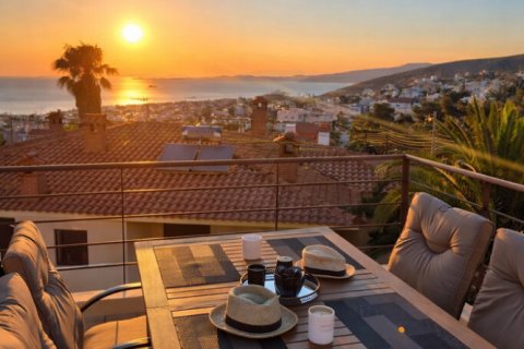 1 bedroom Apartment in Saronida, Greece No. 124106