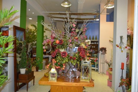 1450m² Commercial property en Athens, Greece No. 58938 1