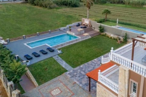 Вилла с 8 комнатами в Платаньяс, Греция №123364 4