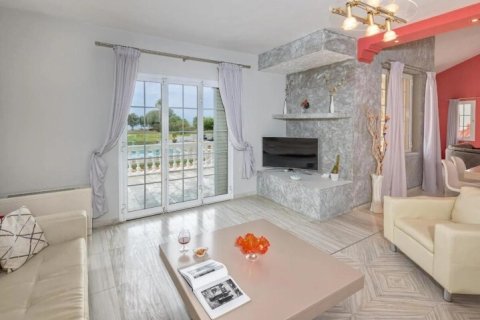 Вилла с 8 комнатами в Платаньяс, Греция №123364 12