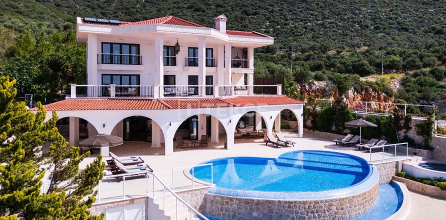 5 chambres Villa à Kas, Turkey No. 88495