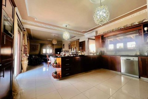 6 bedrooms House in Larnaca, Cyprus No. 76264 13