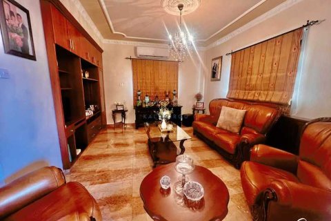 6 bedrooms House in Larnaca, Cyprus No. 76264 9