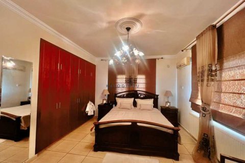 6 bedrooms House in Larnaca, Cyprus No. 76264 16
