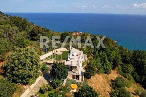 2 bedrooms Villa in Magnesia, Greece No. 47017 8