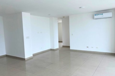 3 bedrooms Apartment in Panama City, Panama No. 109753 6