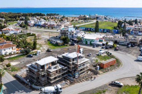 5 bedrooms Villa in Oroklini, Cyprus No. 74539 13