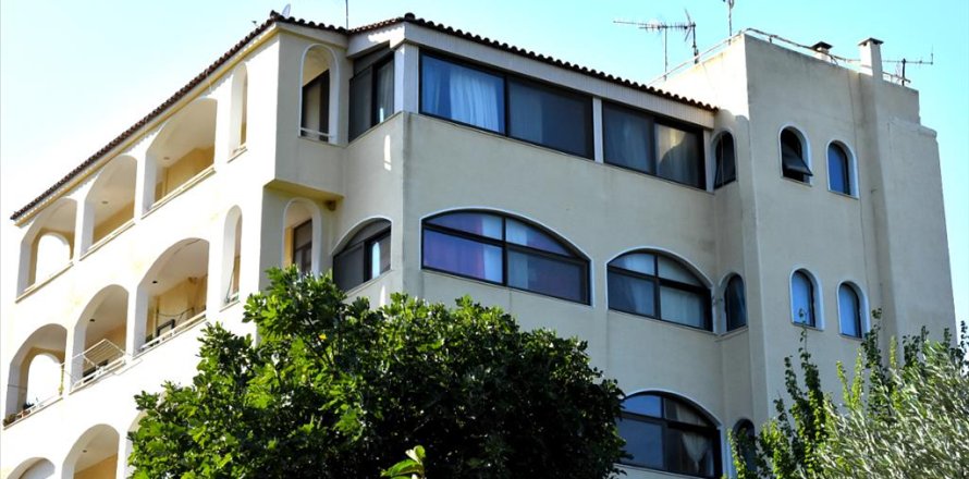 530m² Edificio en Marathon, Greece No. 58984