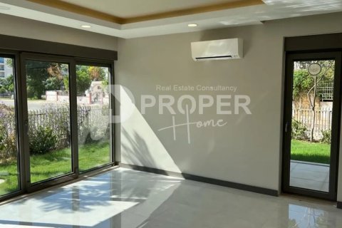 Квартира с 4 комнатами в Binh Thuy, Вьетнам №12830 14