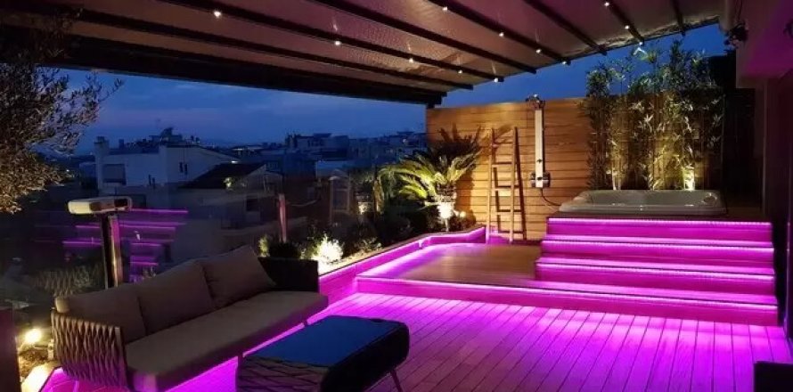 4 chambres Maisonnette à Glyfada, Greece No. 109262