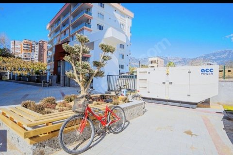 Квартира с 3 спальнями в Махмутлар, Турция №12970