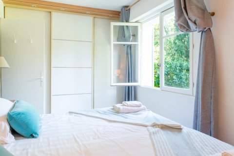 5 bedrooms Villa in Grimaud, France No. 99817 16