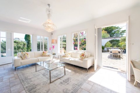 5 bedrooms Villa in Grimaud, France No. 99817 4