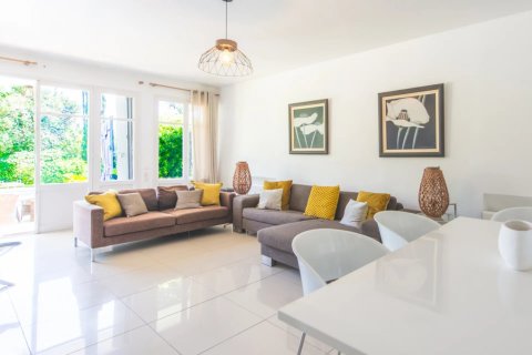 5 bedrooms Villa in Grimaud, France No. 99817 12