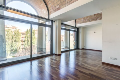 3 bedrooms Apartment in Barcelona, Spain No. 110681