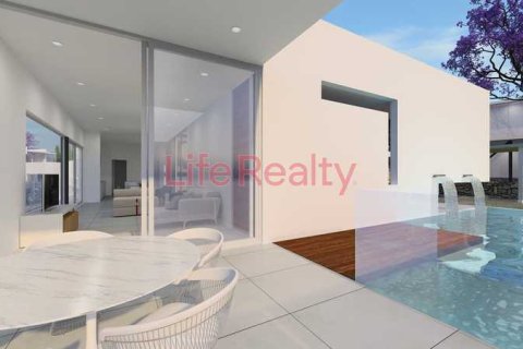 5 bedrooms House in Fasoula, Cyprus No. 83098 1