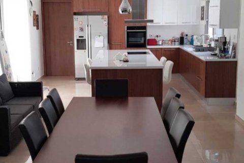 4 bedrooms House in Pyrgos, Cyprus No. 66540 8