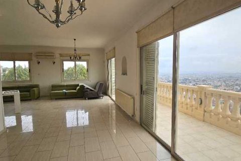 6 bedrooms House in Limassol, Cyprus No. 100794 1