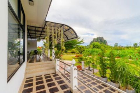 5 bedrooms Villa in Hua Hin, Thailand No. 95863 18