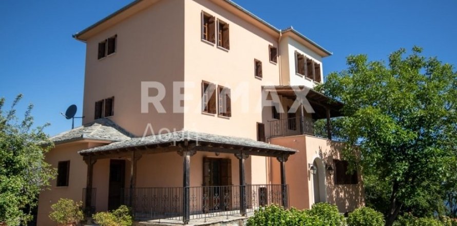 Дом с 7 спальнями в Муреси, Греция №75945