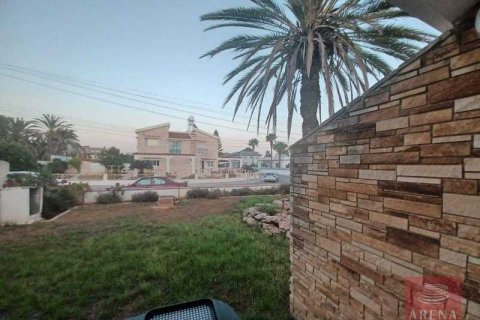 Вилла с 3 спальнями в Пила, Кипр №40037 8