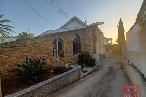 Вилла с 3 спальнями в Пила, Кипр №40037 3