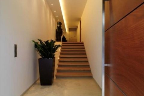 7 bedrooms Villa in Athens, Greece No. 59441 4