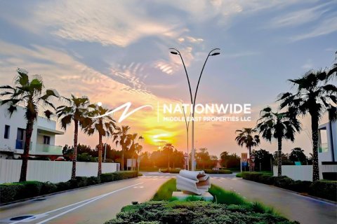 3 chambres Duplex à Abu Dhabi, UAE No. 121055