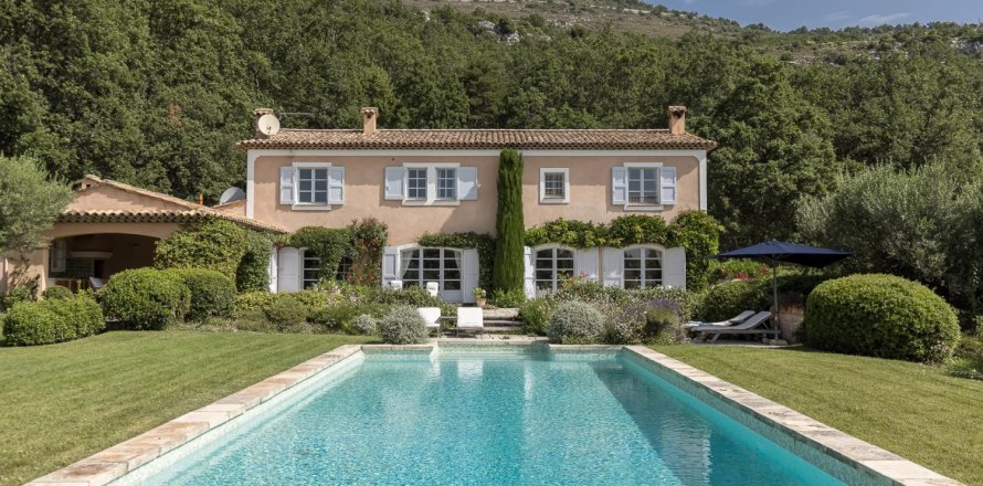 6 dormitorios Villa en Saint-Vallier-de-Thiey, France No. 100244