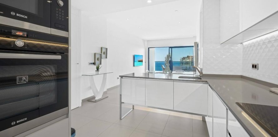 2 bedrooms Apartment in Benidorm, Spain No. 126008