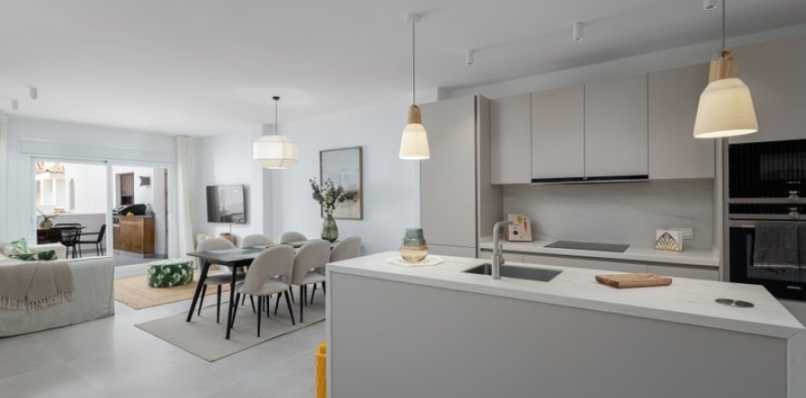 Квартира с 3 спальнями в Нуэва Андалусия, Испания №92360