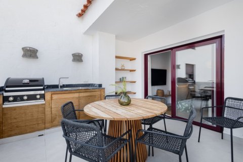 3 bedrooms Apartment in Thuan Nam, Vietnam No. 92360 19