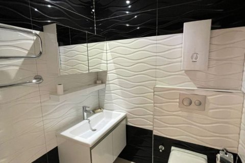 3 bedrooms Penthouse in Phong Thanh Tay A, Vietnam No. 13934 9