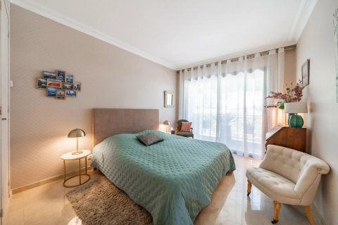 3 dormitorios Apartment en Cannes, France No. 67276 6