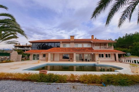 6 bedrooms Villa in Chau Lang, Vietnam No. 113937 1