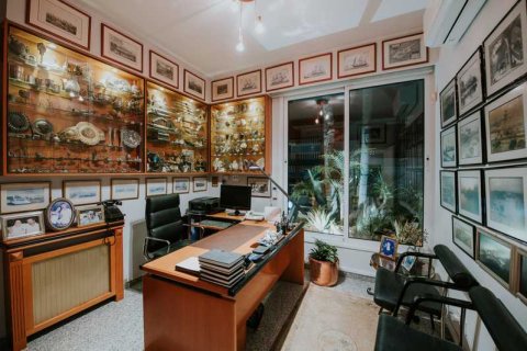 Вилла с 7 спальнями в Лимассол, Кипр №52607 11