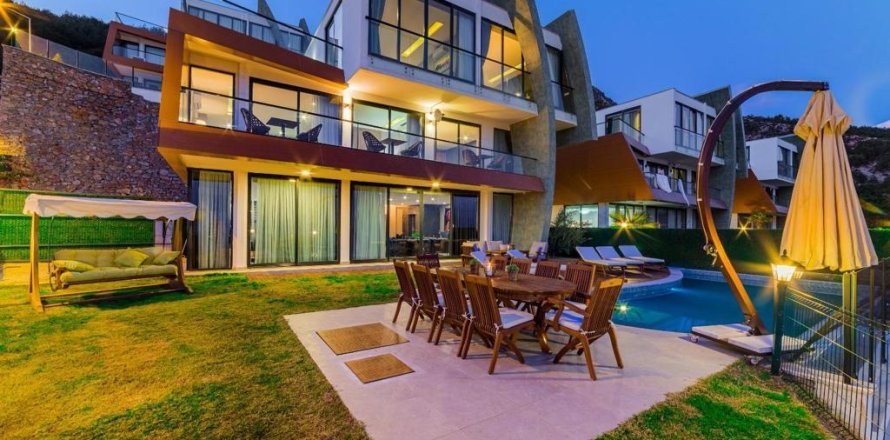 6 rooms Apartment in Alanya, Turkey No. 21658