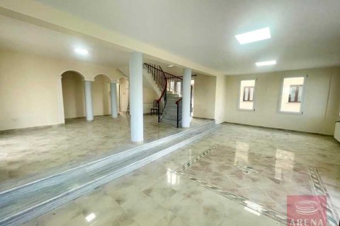 5 bedrooms Villa in Aradippou, Cyprus No. 79643 5