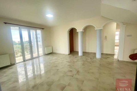 5 bedrooms Villa in Aradippou, Cyprus No. 79643 4