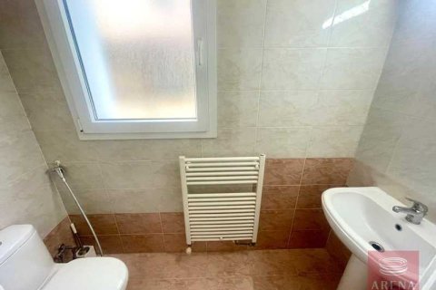 5 bedrooms Villa in Aradippou, Cyprus No. 79643 9